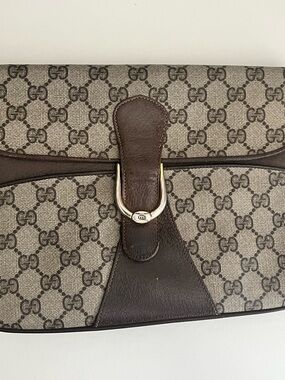 Gucci clutch
